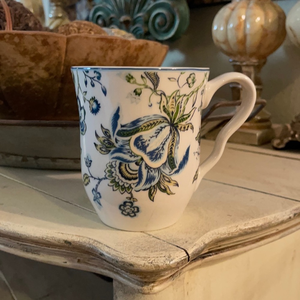 222 Fifth Winter Floral Blue Mug